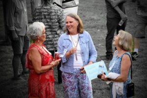 Linda Good Breed, Kathy Johnson Schmitt, Margareta Schmidt Lenhart
